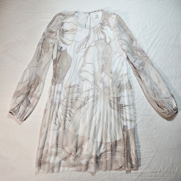 Wilfred Dresses & Skirts - Wilfred Cream and Brown Floral Long Sleeve Dress